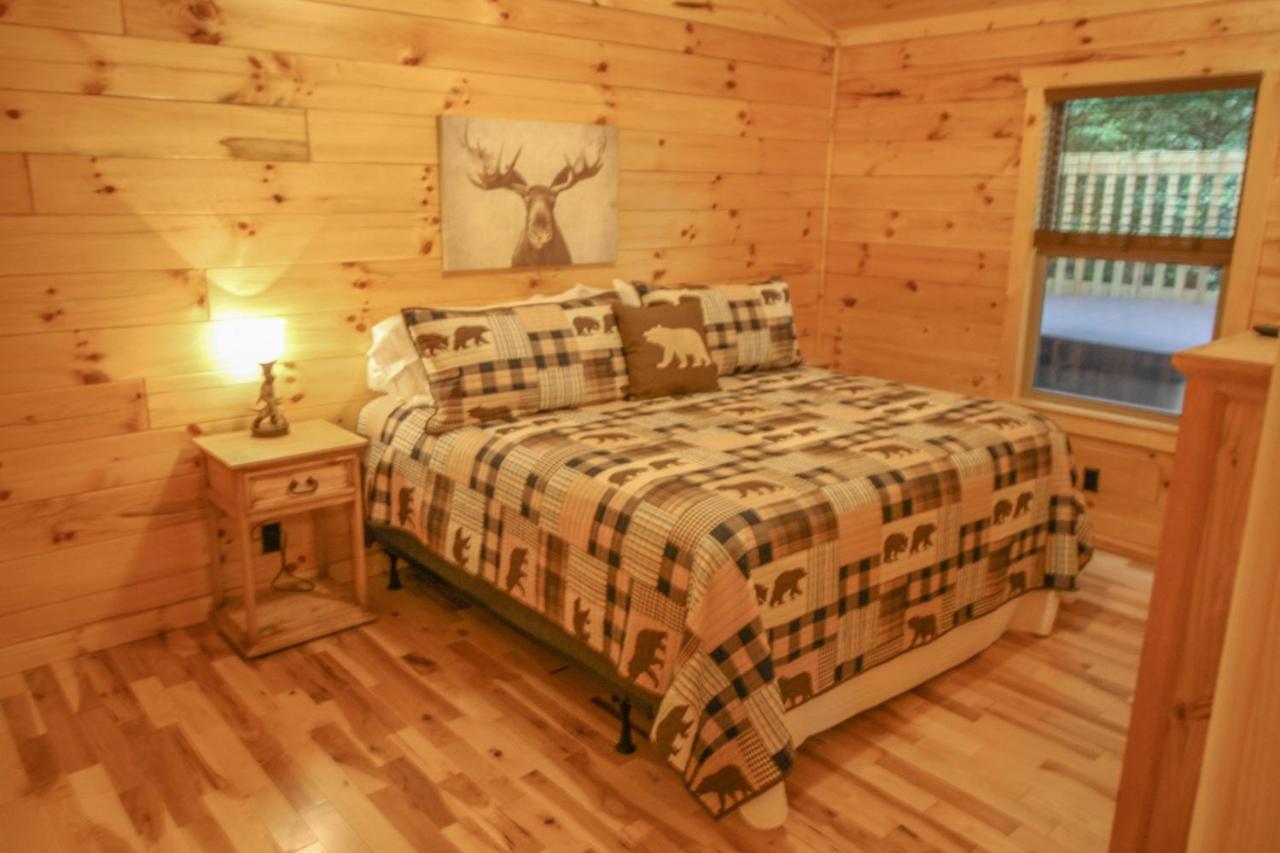 210 Cubs In The Treetops - Luxurious Cabin In Гатлинбург Экстерьер фото
